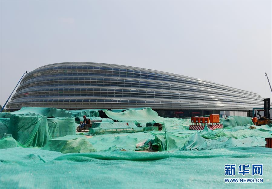 （體育·圖文互動）（2）易轉(zhuǎn)換、夠低碳、可持續(xù)——解密北京冬奧場館冰面建設(shè)亮點(diǎn)