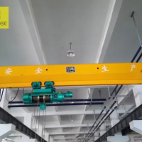 成都起重機(jī)、10噸單梁行車(chē) 航吊 行車(chē)