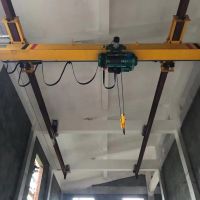 四川成都起重機(jī)懸臂吊 成都行車廠家、四川新盛華起重機(jī)有限公司