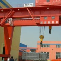 南通起重機(jī)-啟東門式起重機(jī)現(xiàn)場