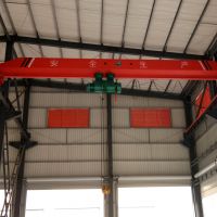 泰州起重機，電動單梁懸臂起重機